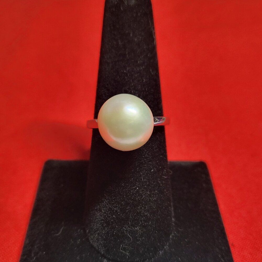 White Edison Pearl Solitaire Sterling Silver Ring